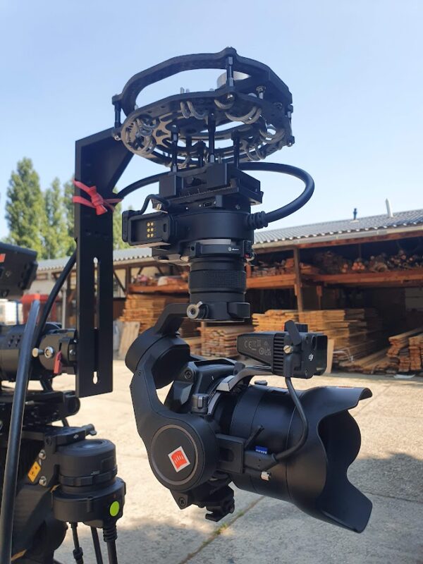 Ronin 4D mounted underslung on carbon vibration isolator