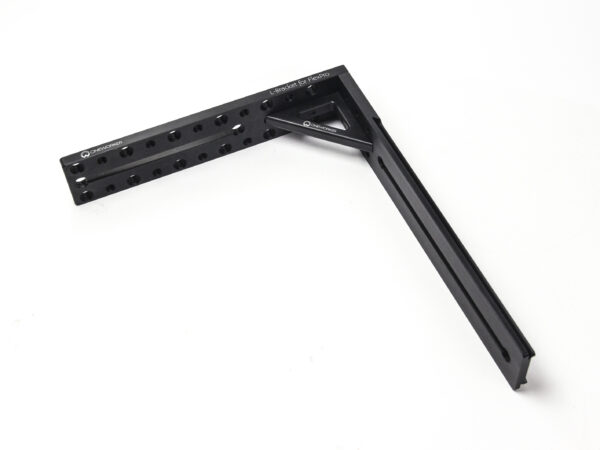 Ronin 4D L-bracket with FlexPro for underslung mounting