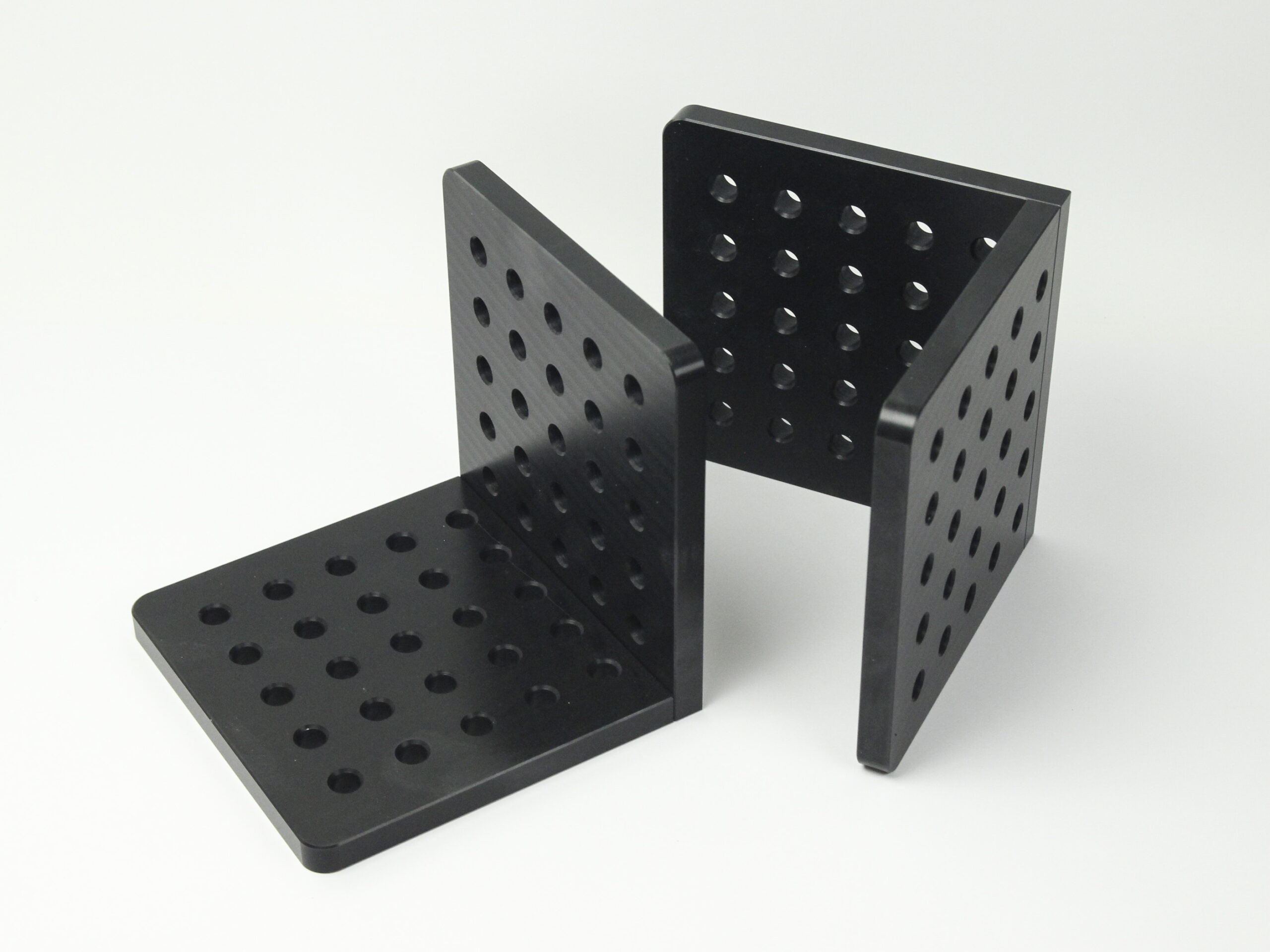 L-shaped cheese plate for rigging and camera support
